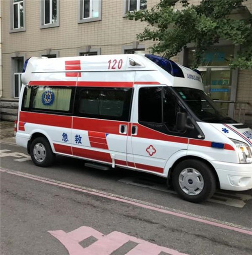镇远选择我们的救护车出租,开启安心转院之旅